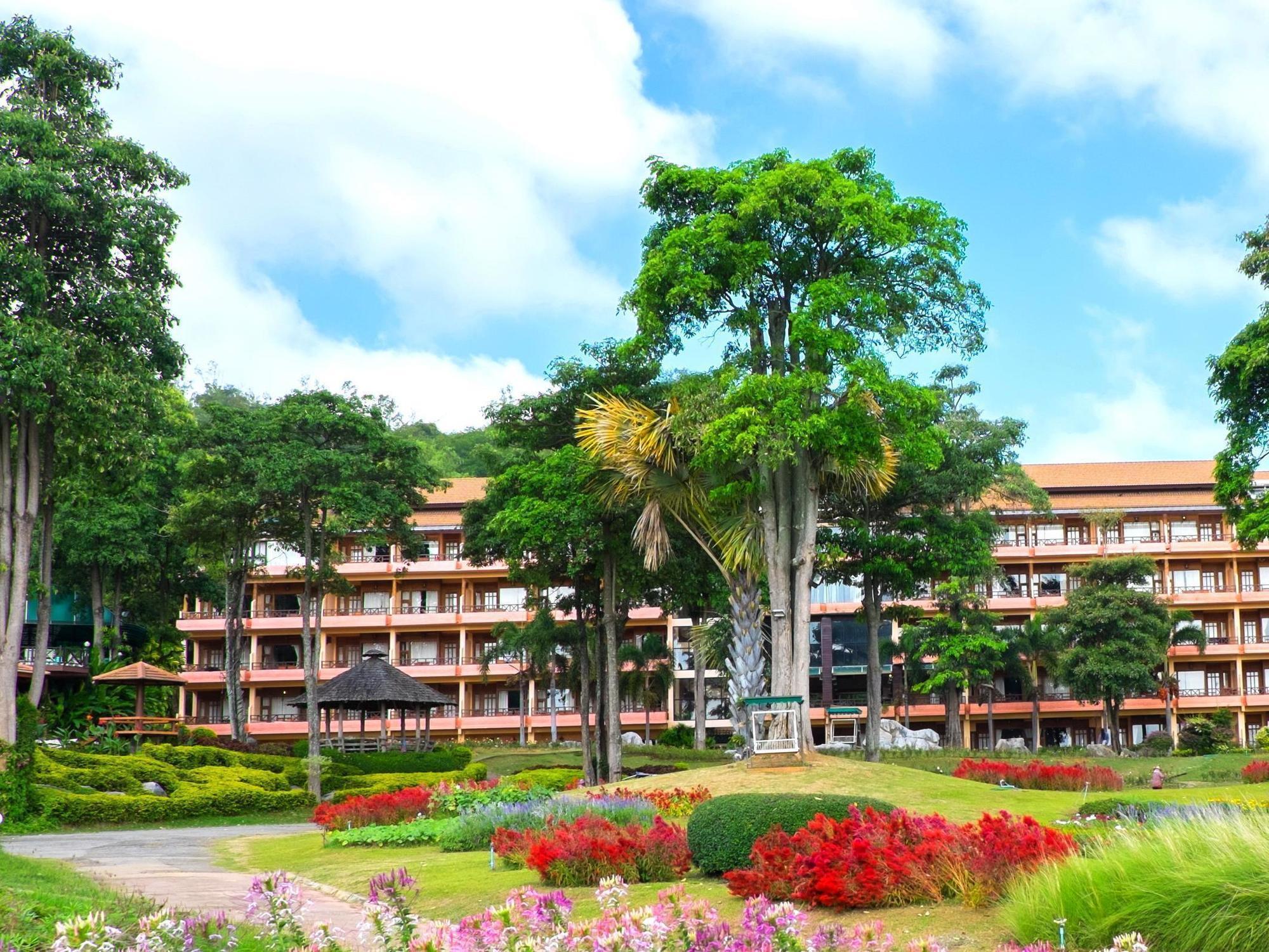 Arayana Phupimarn Resort & Spa Pakchong Ngoại thất bức ảnh